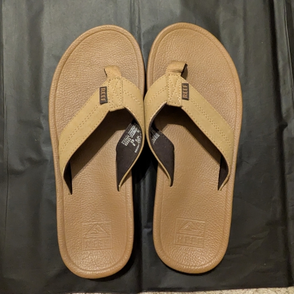 Reef Beige Sandals